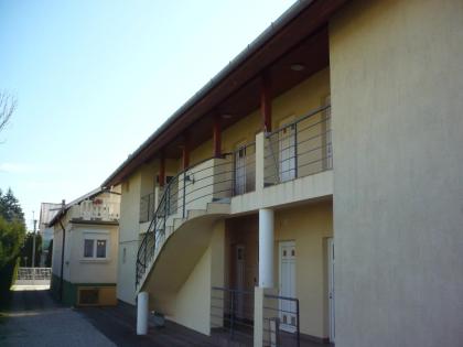 Familiehaus 15 Apartment Selbstverpflegung mit 20 Zimmer