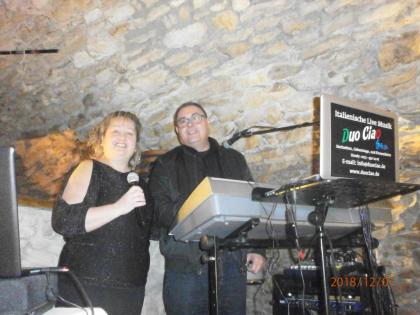 Sie suchen einen DJ DUO TRIO BAND ITALIENISCH DEUTSCH MUSIK BAND für Ihre Hoc