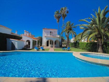 Spanien strandnahes Ferienhaus mit privatem Pool zu vermieten