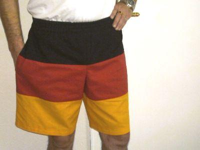 Die Camping- WM Hose ist da