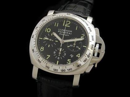 LUMINOR PANERAI DAYLIGHT CHRONO mit swiss ETA 7750 Laufwerk