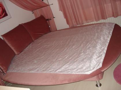 Hochwertiges stabiles rundes Doppelbett