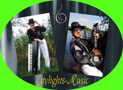 City-Lights-Tanz- Party- Show-Band mit Sängerin