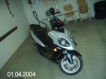 Motorroller von rex rs 125