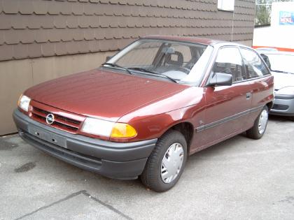 Opel Astra F CC 1 6i