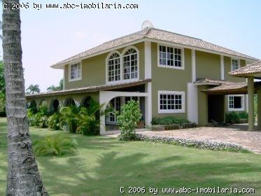 Verkaufe eine sehr klassisch gebaute Villa am Fluß oberhalb Cabarete Dominikan