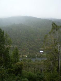 UFERGRUNDSTUECK - HAUS - FLUSS - SEENREGION CHILE