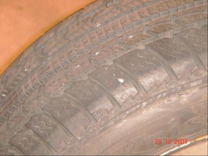 Marken-Winterreifen 185/60/14 fast neu