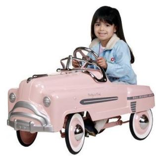 Laufräder aus Holz an Tretautos