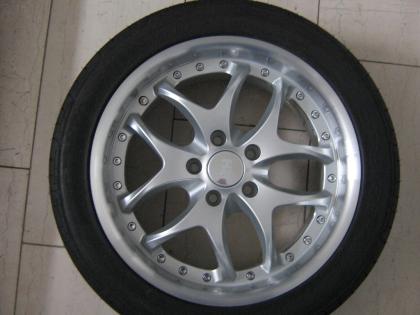RH Alufelgen 8Jx17 H2 mit 235/45ZR17 für Passat Golf Touran