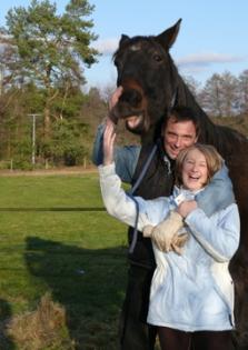 Dringend auf www. reiterflirt. eu gesucht Jungs mit Horsesense