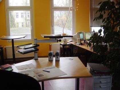 Mitten in der Schanze gegenüber vom Cafe unter den Linden 2 Arbeitsplätze i