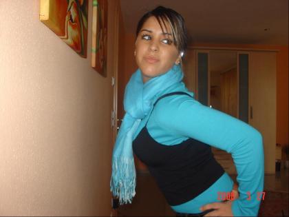 SUCHER FOTOSHOTINGS ODER NEBEN ROLLEN