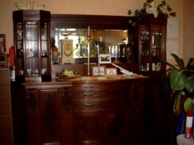 Antiker Schrank braun massiv von 1910