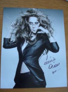 Original Autogramme aus allen Bereichen - www. inperson-autographs. com