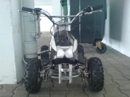 Quad Bike mit Elektrostarter Modell 2022