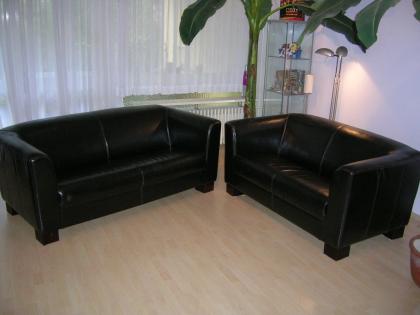 2. und 3. braune neue Ledercouch