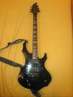 ESP LTD F-200 EMG81
