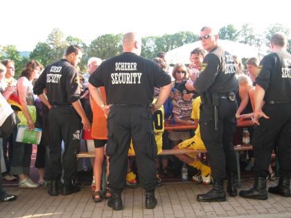 PERSONENSCHUTZ BODYGUARDS LEIBWÄCHTER