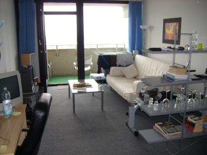 Helle Wohnung 19Etage mit Balkon