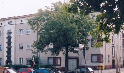 Berlin Britz schöne 4 Zimmer Wohnung top renoviert Verkehrsgünstig U-Bahnnah