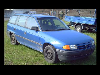 Opel Astra-Kombi-Diesel-schadstoffarm E2-TüV/Asu bis 04. 2022