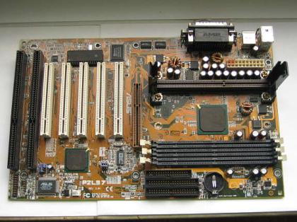 Mothorbort Asus 300 MHZ