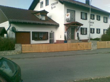 Neu renovierte Pension mit Nebenhaus in Zwiesel Bayer. Wald