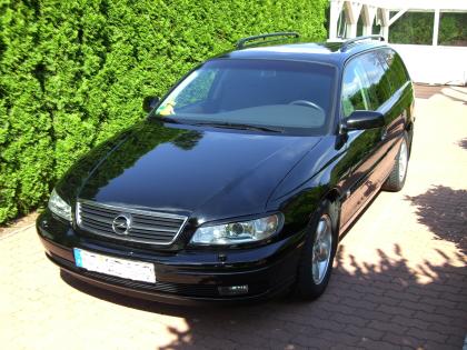 OPEL Omega Kombi 2 2 16 V Elegance mit Navi Automatik Bose Xenon