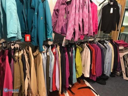 Markenbekleidung ca. 3554 Stück Adidas Jack Wolfskin Crossfield etc. Sport Bek