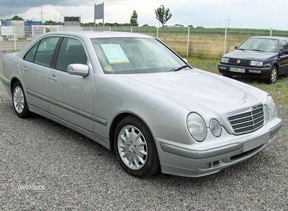 Mercedes-Benz E 200 CDI Elegance Automatik Sehr gepflegt