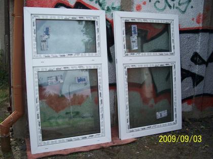 2 Stück neue Kunststoff-Fenster Farbe weiß 0 95 x 1 60 Meter