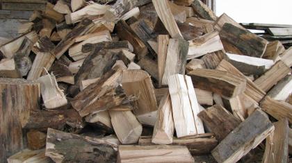 Brenn- und Kaminholz