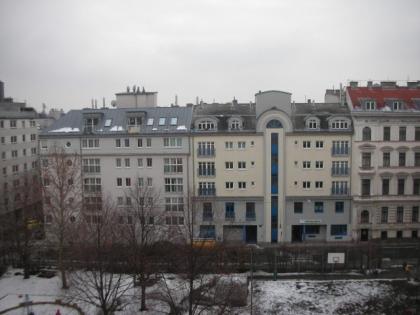 TOP SANIERT SONNIG GUT ANGELEGETE STILALTBAU-HAUPTMIET-WOHNUNG NÄHE MARIAHILFER