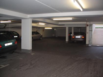 Bergisch Gladbach sicherer PKW-Stellplatz in kleiner zentrumsnaher TG-Einheit