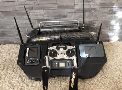 Futterboot RT4 Lowrance Elite Futaba