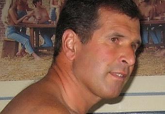 Suche junge Sie zwecks TG Aufbesserung