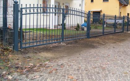 ZAUN AUS POLEN BEDAR