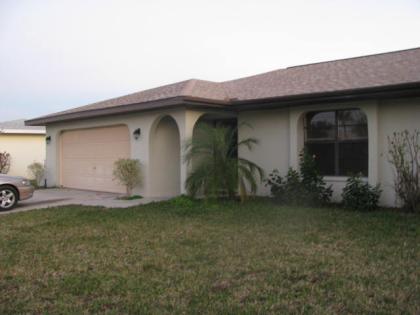 Zwangsverkauf Florida Haus mit Schwimmbad in SE Cape Coral