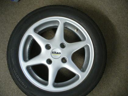 Sommerbereifung 205/50 R15 86V auf Alu 7J X 15 H2