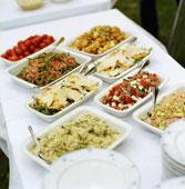 Wir bieten Ihnen an Catring -und Partyservice