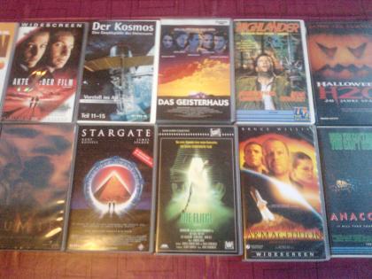 Ich Biete 14 Filme in VHS Original - Sammlung