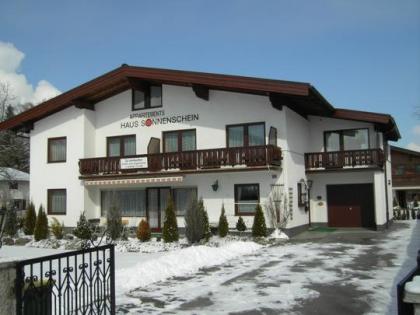 Gepflegtes Wohnhaus mit 90qm Wohnung 5 Appartements 100m zum Zeller See