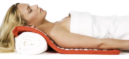 Müde Stress Rückenschmerzen Shaktimatte hilft Akupressurmatte
