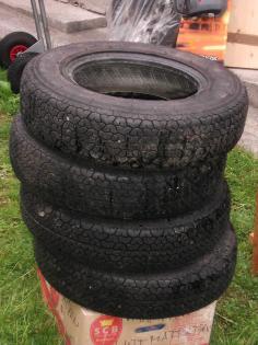 Vier Reifen 165 r13 82S drei absolut neu