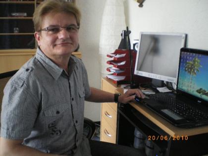 SUCHE EINE NETTE UNTERNEHMUNGSLUSTIGE FREUNDIN 18-40 -Duisburg UND UMGEBUNG
