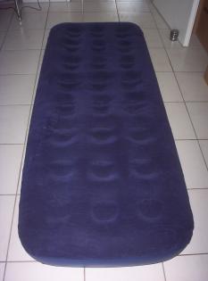 Luftmatratze/Luftbett/Gästebett/Campingbett-neuwertig-