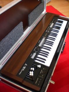 Roland VK 7 Hammond Clone