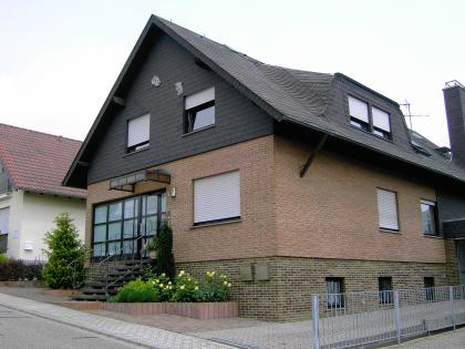 Ochtendung DG-Whg. in ruhigem Zweifamilienhaus