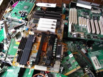 Ankauf von E-Schrott aus Computer Server Rechner etc.